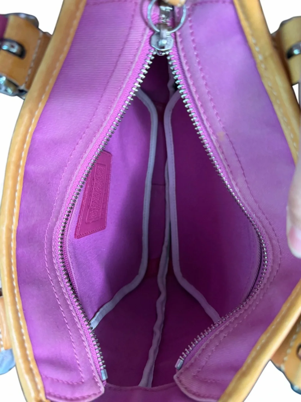 Coach Pink Canvas soho small daisy Tote 🌼